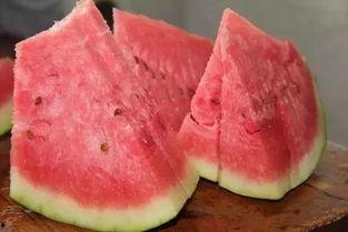 石头床吃瓜,石头床下的神秘瓜果传奇