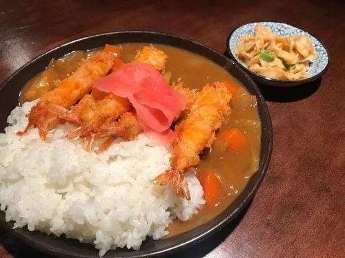 仿宋街吃瓜,吃瓜群众欢聚一堂