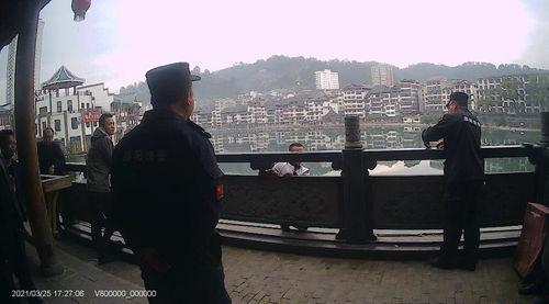 男子吃瓜警察上门,真相令人唏嘘  第3张