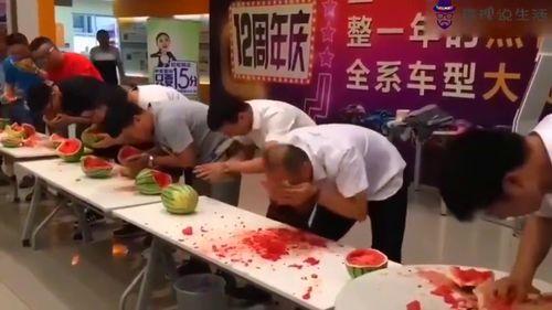 农村大哥吃瓜大赛,瓜香四溢，欢乐无限  第1张