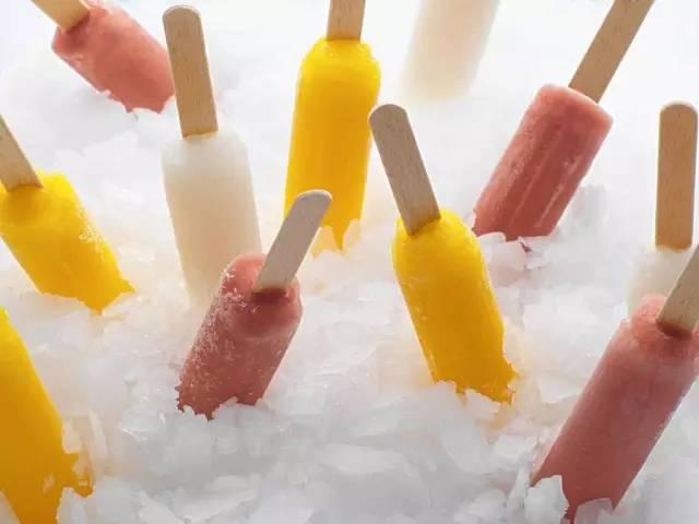 吃大瓜雪糕,吃大瓜雪糕，尽享清凉甜蜜时光